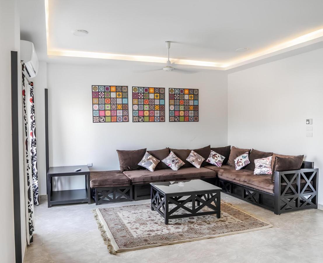 Royal Home Luxor Nile View Esterno foto